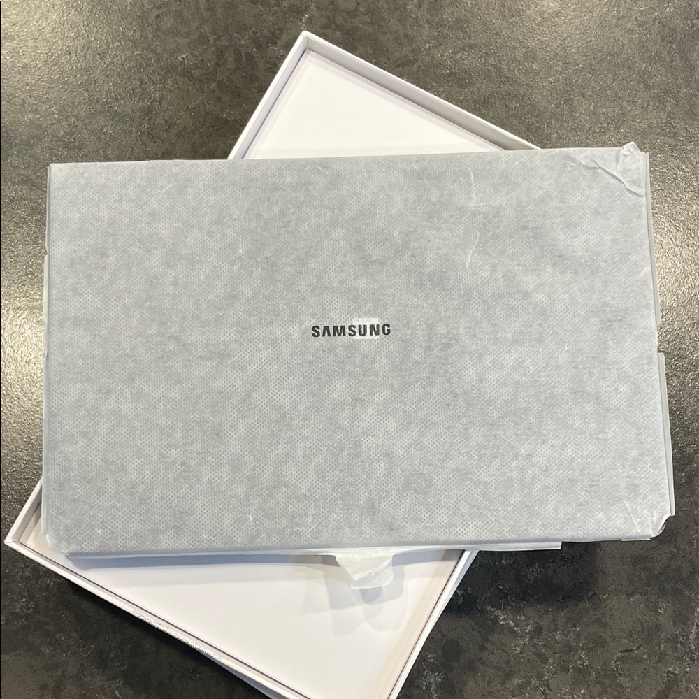 Samsung Galaxy Tab A9+ 5G Tablet — Silver - Picture 3 of 6